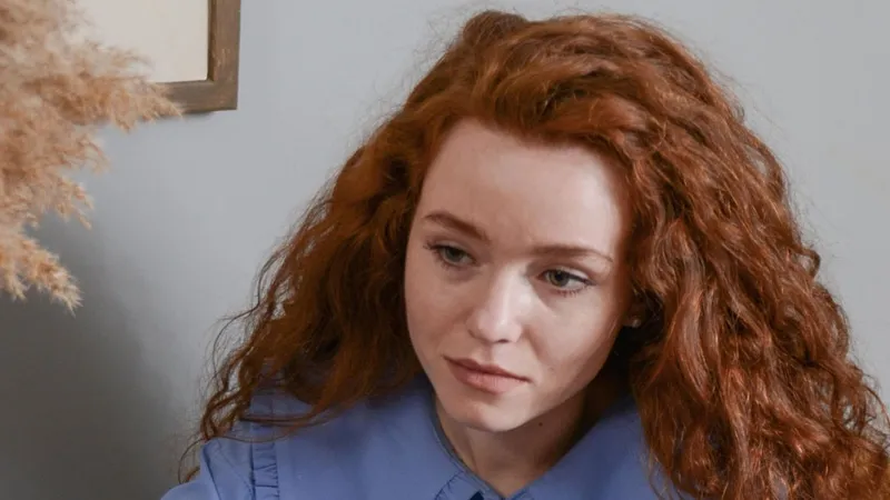 redhead babe olivia williams filled