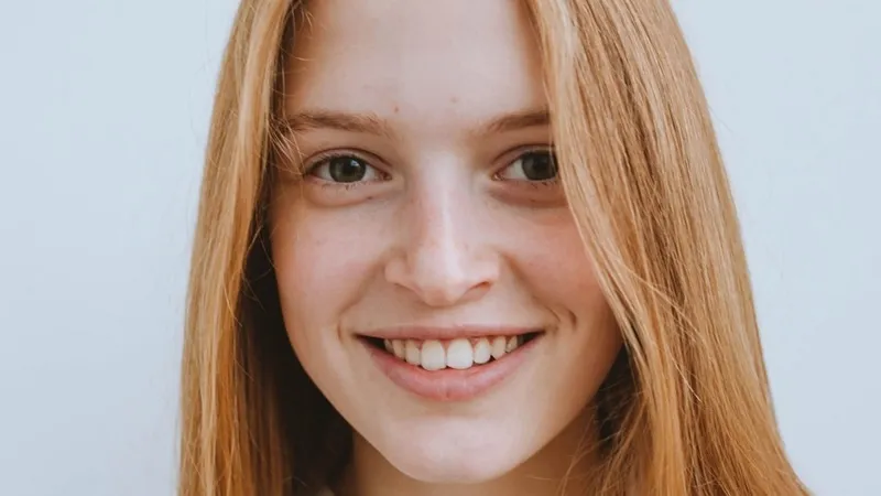 sugarbaby redhead isabella davis loves money and creampies